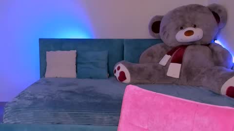 Snapshot of evaharve chatting on 02/28/25, 10:17 Eva online show from 02/28/25, 10:17