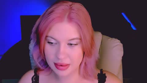 Snapshot of evaharve chatting on 09/17/25, 05:42 Eva online show from 09/17/25, 05:42