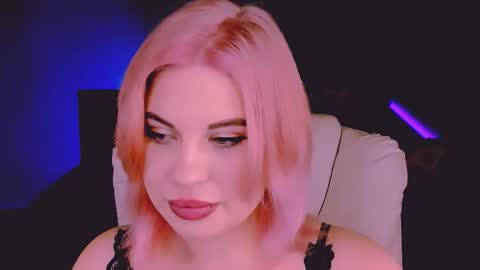 Snapshot of evaharve chatting on 09/19/25, 05:31 Eva online show from 09/19/25, 05:31