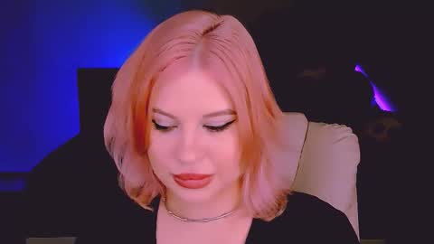 Snapshot of evaharve chatting on 09/24/25, 06:06 Eva online show from 09/24/25, 06:06