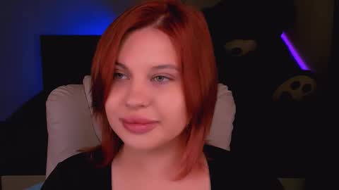 Snapshot of evaharve chatting on 09/26/25, 05:22 Eva online show from 09/26/25, 05:22