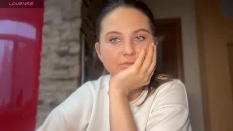 Snapshot of evahazardd chatting on 01/26/25, 01:47 EvaHazard online show from 01/26/25, 01:47