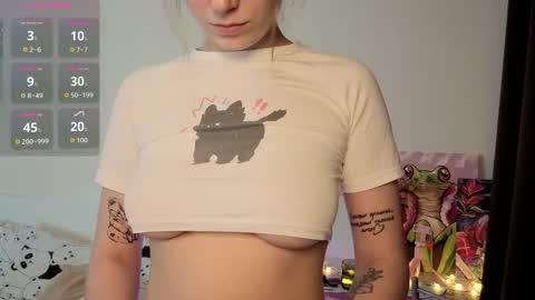 Snapshot of evahere4you chatting on 03/28/26, 02:49 evahere4you online show from 03/28/26, 02:49