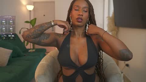 Snapshot of evajacksss_ chatting on 01/19/25, 04:25 evajacksss_ online show from 01/19/25, 04:25