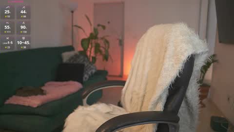 evajacksss_ online show from 04/06/26, 08:54