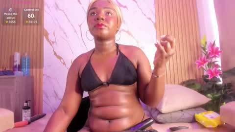 EvaJohnss online show from 12/01/25, 02:33