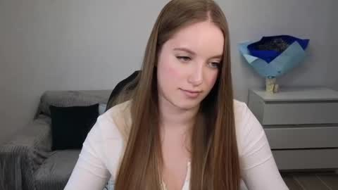 Snapshot of evajuly chatting on 12/20/24, 09:32 Eva online show from 12/20/24, 09:32