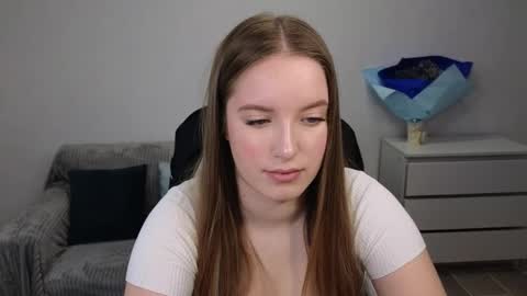 Snapshot of evajuly chatting on 12/26/24, 05:37 Eva online show from 12/26/24, 05:37