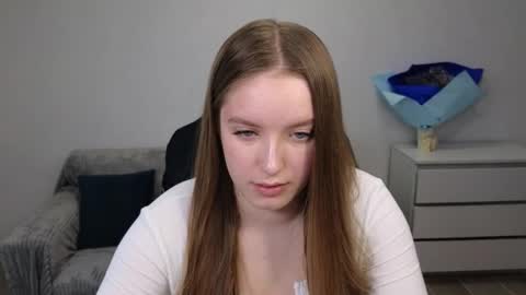 Snapshot of evajuly chatting on 12/27/24, 05:42 Eva online show from 12/27/24, 05:42