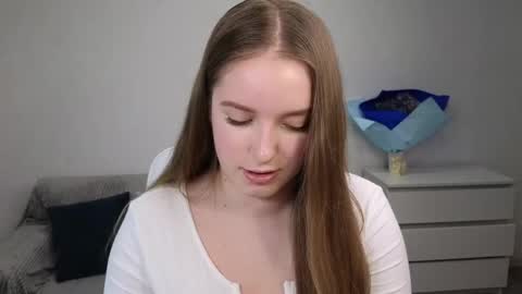 Snapshot of evajuly chatting on 01/11/25, 09:57 Eva online show from 01/11/25, 09:57