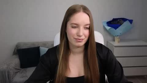 Snapshot of evajuly chatting on 01/20/25, 11:13 Eva online show from 01/20/25, 11:13