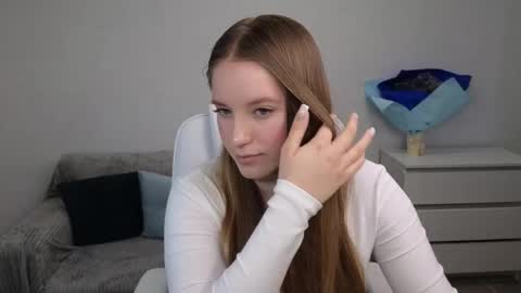 Snapshot of evajuly chatting on 01/21/25, 05:49 Eva online show from 01/21/25, 05:49