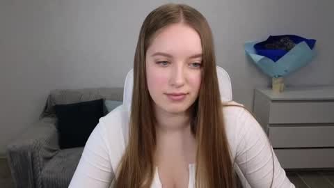 Snapshot of evajuly chatting on 01/29/25, 06:33 Eva online show from 01/29/25, 06:33