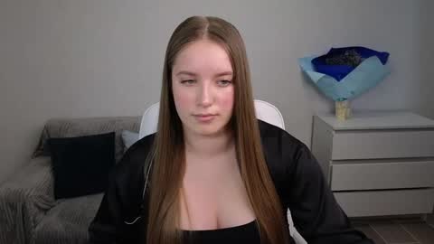 Snapshot of evajuly chatting on 02/06/25, 08:50 Eva online show from 02/06/25, 08:50