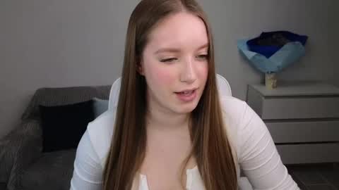 Snapshot of evajuly chatting on 03/03/25, 03:30 Eva online show from 03/03/25, 03:30