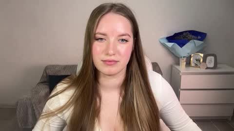 Snapshot of evajuly chatting on 09/08/25, 06:29 Eva online show from 09/08/25, 06:29