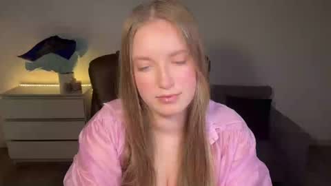 Snapshot of evajuly chatting on 07/12/26, 07:16 Eva online show from 07/12/26, 07:16