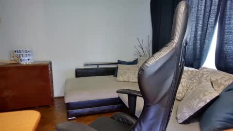 Eva Moon online show from 02/11/25, 10:04