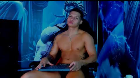 EVAN GREY online show from 12/01/24, 10:32