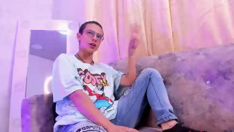 Evan Smitt online show from 01/25/25, 01:08