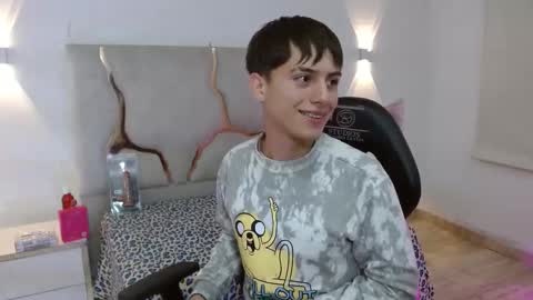 evan_tay online show from 02/28/26, 03:18