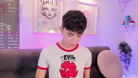 Snapshot of evan_voss chatting on 10/26/25, 12:22 Evan voss help me get 200 likesindependent model online show from 10/26/25, 12:22