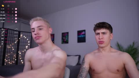 Snapshot of evan_white_ chatting on 01/16/25, 12:42 evan_white_ online show from 01/16/25, 12:42