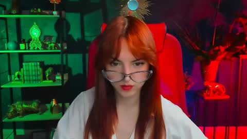 Snapshot of evanellson chatting on 01/28/25, 03:35 Eva online show from 01/28/25, 03:35