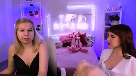 Snapshot of evanellson chatting on 02/09/25, 12:30 Eva online show from 02/09/25, 12:30