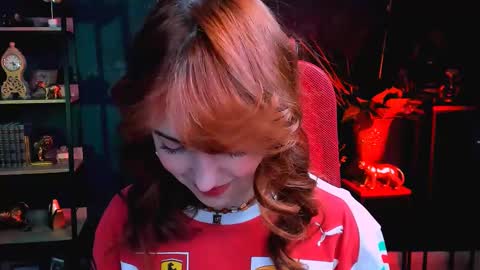 Snapshot of evanellson chatting on 02/19/25, 03:16 Eva online show from 02/19/25, 03:16