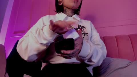 Eva online show from 03/12/25, 12:15