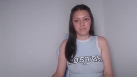 Snapshot of evangeline_petite chatting on 09/18/25, 03:41 eva online show from 09/18/25, 03:41