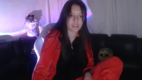 Snapshot of evangeline_petite chatting on 02/10/26, 02:26 eva online show from 02/10/26, 02:26