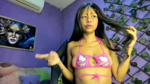 Snapshot of evangely15 chatting on 11/16/25, 11:49 evangely online show from 11/16/25, 11:49