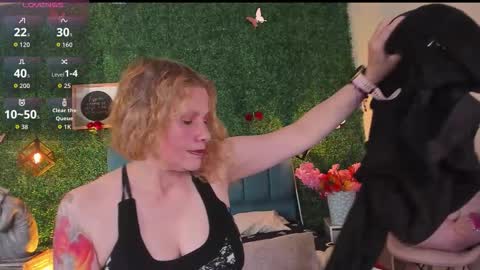  Evangelyne  online show from 02/20/26, 07:47