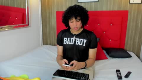 Evann  online show from 04/16/26, 04:02