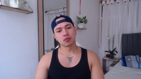 Snapshot of evans_king chatting on 12/23/24, 03:01 Evan online show from 12/23/24, 03:01