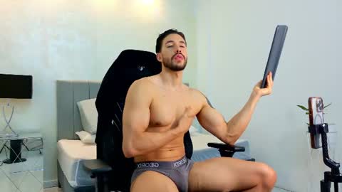 E V A N S online show from 06/30/26, 12:22