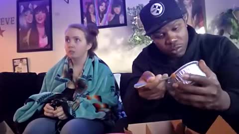 evanschris2048 online show from 10/15/25, 12:22