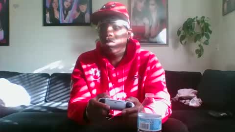 evanschris2048 online show from 11/21/25, 09:35