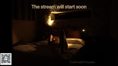 Snapshot of evapunkprincess chatting on 02/04/25, 08:46 Eva online show from 02/04/25, 08:46