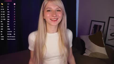 Eva online show from 09/26/25, 07:34