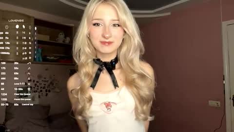 Eva online show from 10/31/25, 07:20