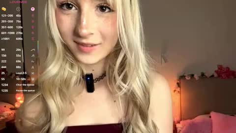 Eva online show from 12/18/25, 07:25