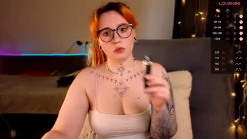 Moon online show from 11/27/25, 09:00