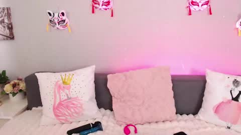 Adelina online show from 06/30/26, 03:51