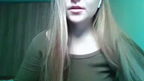 evasapples2026 online show from 01/18/26, 01:04