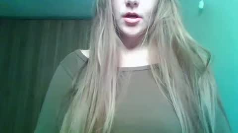 evasapples2026 online show from 03/21/26, 09:51