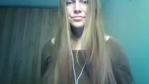 evasapples2026 online show from 04/13/26, 11:59