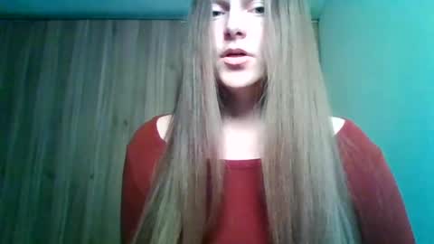 evasapples2026 online show from 06/05/26, 07:41